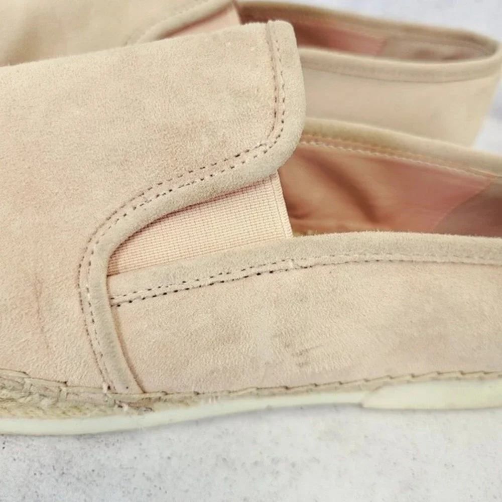 Coastal Chic Slip On Sneakers Womens 8 Nude‎ Neutral Suede Loafer VINCE CAMUTO